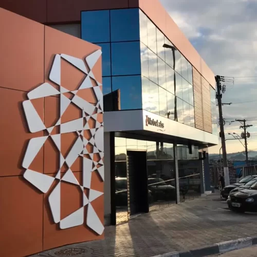 Fachada-de-ACM-Profissional